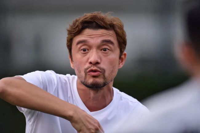赛后德国媒体《图片报》为拜仁球员的表现进行了评分，其中后防线上戴维斯、金玟哉、于帕梅卡诺以及马兹拉维不合格。